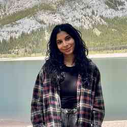 Portrait of Sara Iqbal